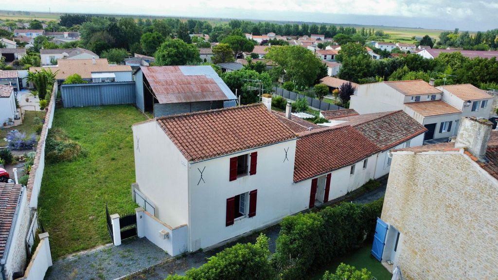 Achat maison à vendre 4 chambres 110 m² - Saint-Michel-en-l'Herm