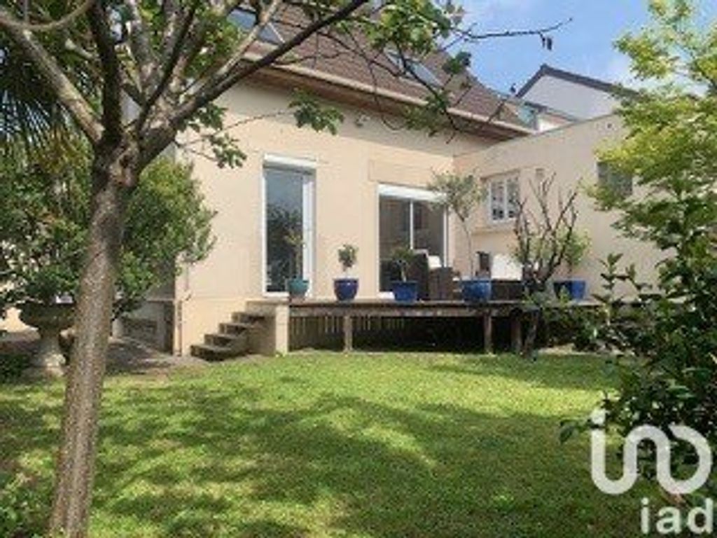 Achat maison à vendre 4 chambres 148 m² - Saint-Maur-des-Fossés