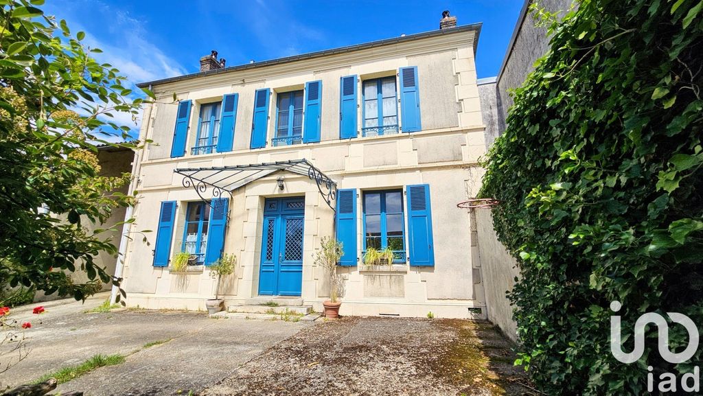 Achat maison à vendre 5 chambres 182 m² - Villeneuve-les-Sablons