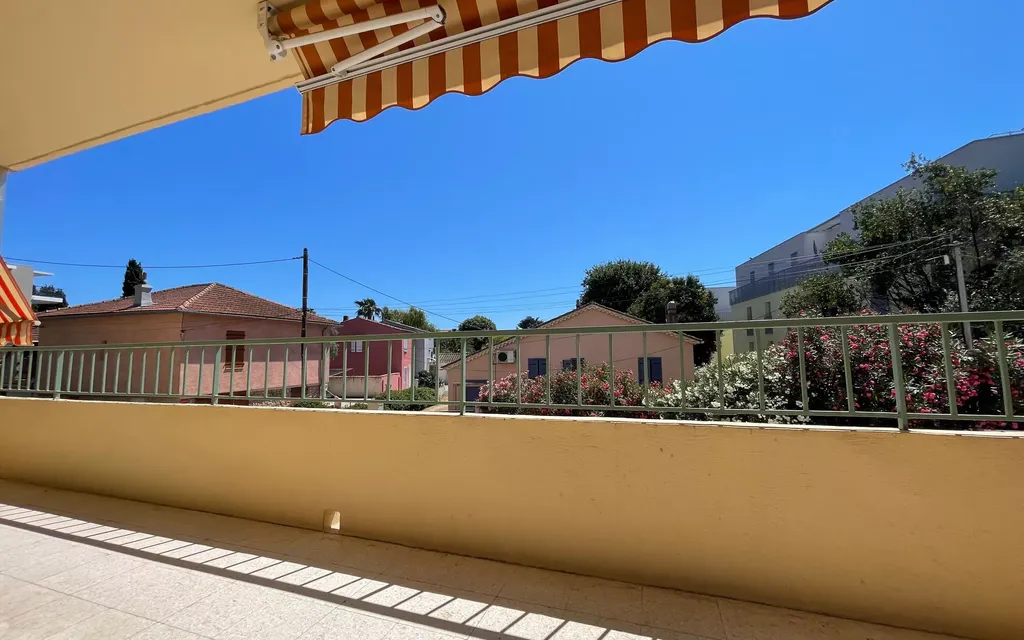 Achat appartement à vendre 3 pièces 62 m² - Six-Fours-les-Plages