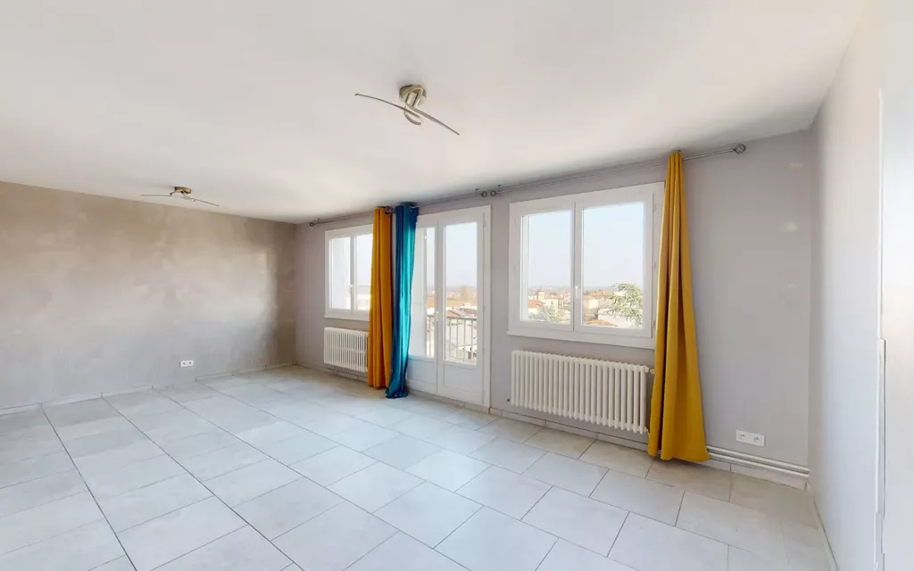 Achat appartement à vendre 4 pièces 65 m² - Vaulx-en-Velin