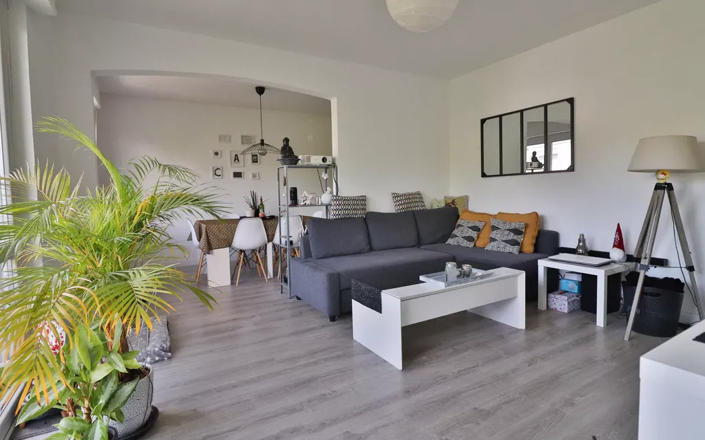 Achat appartement à vendre 4 pièces 76 m² - Illzach