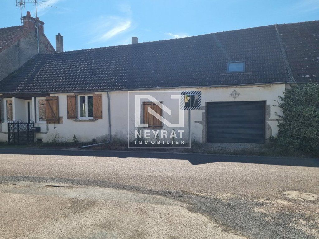 Achat maison à vendre 5 chambres 146 m² - Saint-Sernin-du-Plain