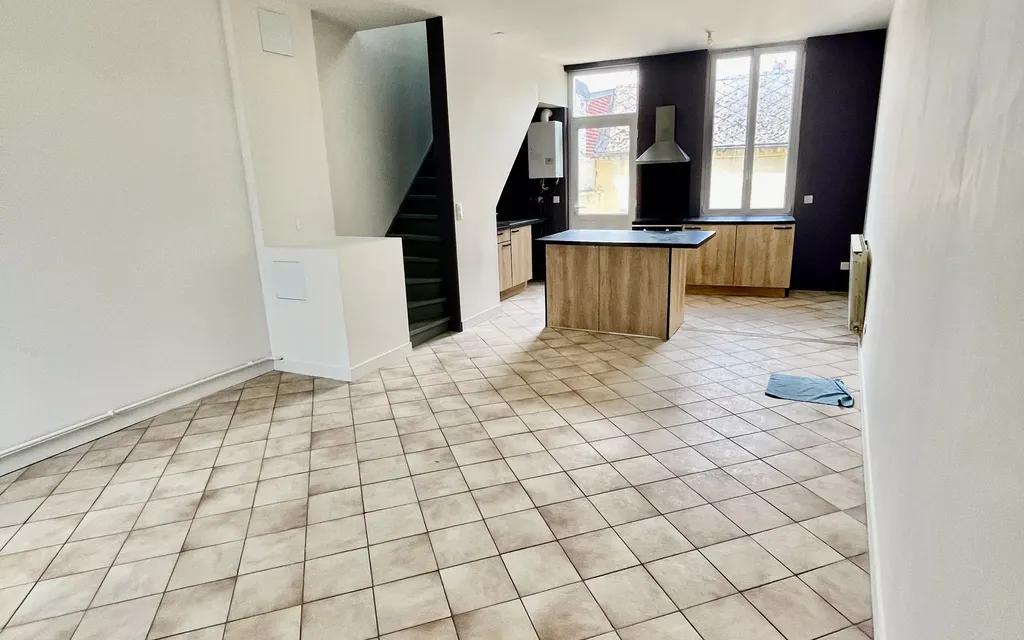 Achat maison à vendre 2 chambres 65 m² - Laon