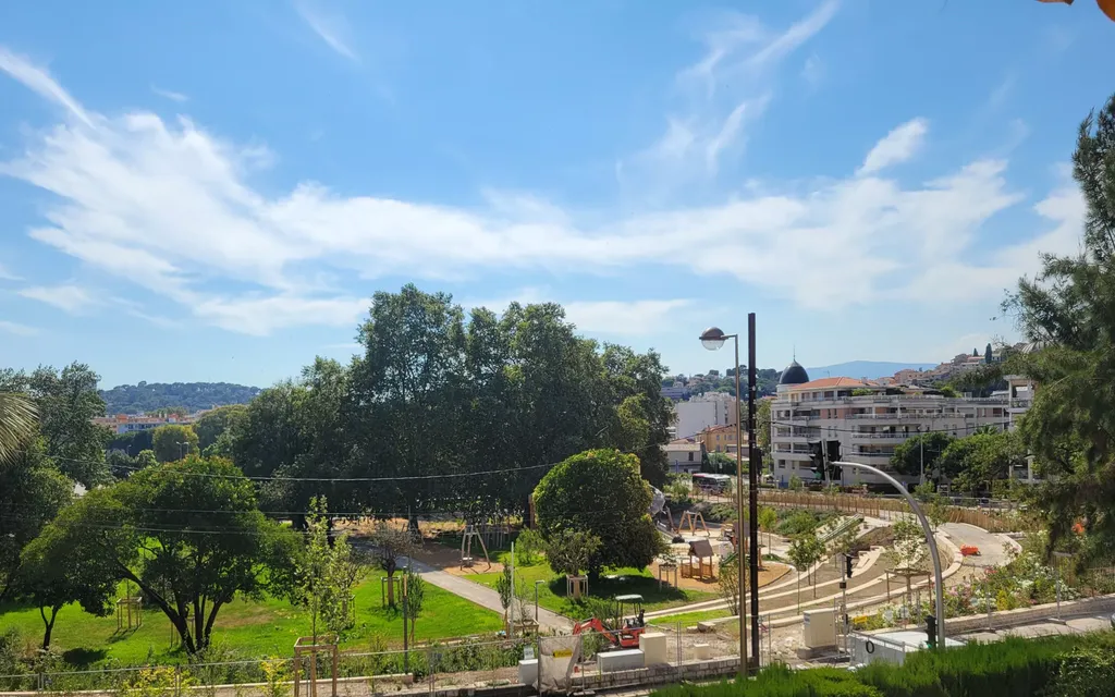 Achat appartement à vendre 3 pièces 67 m² - Cagnes-sur-Mer