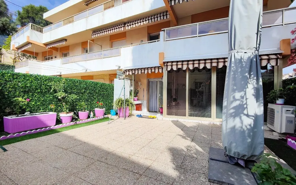 Achat appartement à vendre 2 pièces 55 m² - Cagnes-sur-Mer