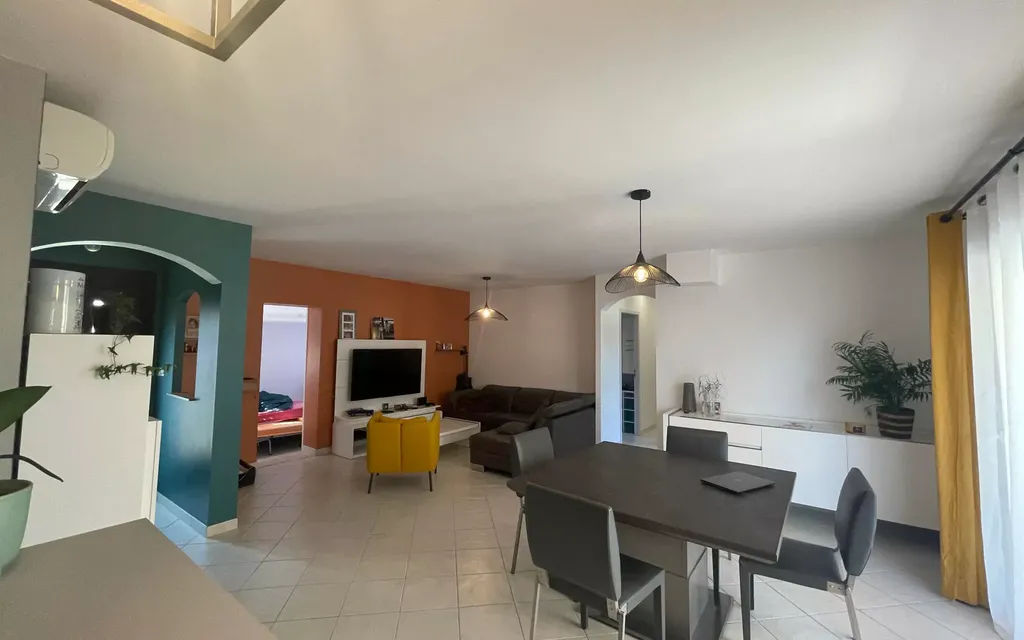 Achat maison à vendre 3 chambres 95 m² - Châteauneuf-de-Gadagne