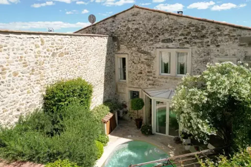 Achat maison à vendre 2 chambres 156 m² - Uzès