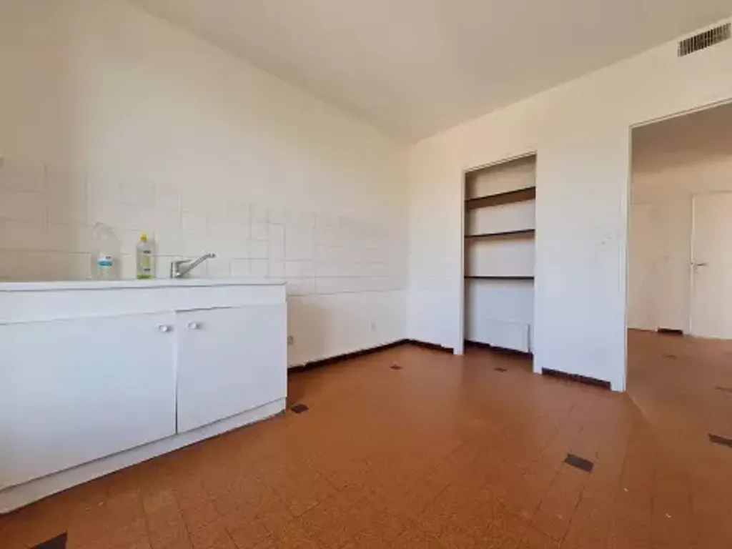 Achat appartement à vendre 3 pièces 64 m² - Bourg-lès-Valence