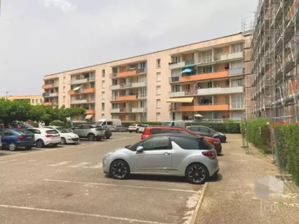 Achat appartement à vendre 3 pièces 65 m² - Montélimar