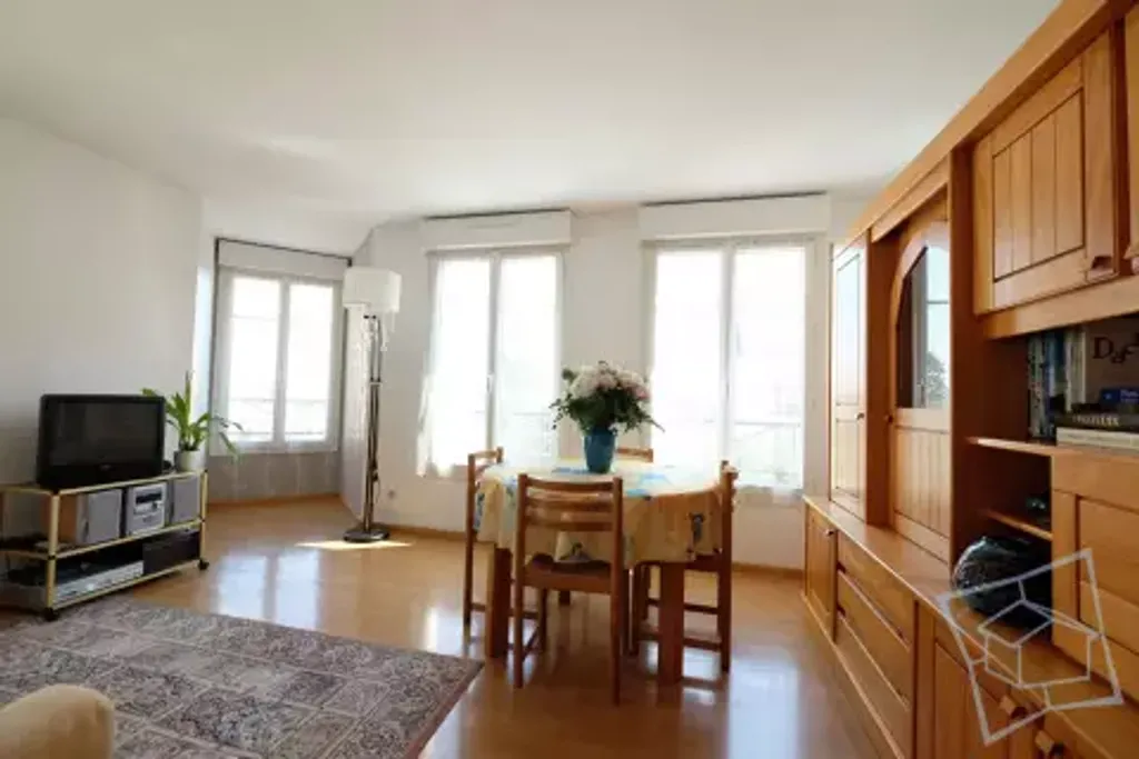 Achat appartement à vendre 3 pièces 60 m² - Voisins-le-Bretonneux