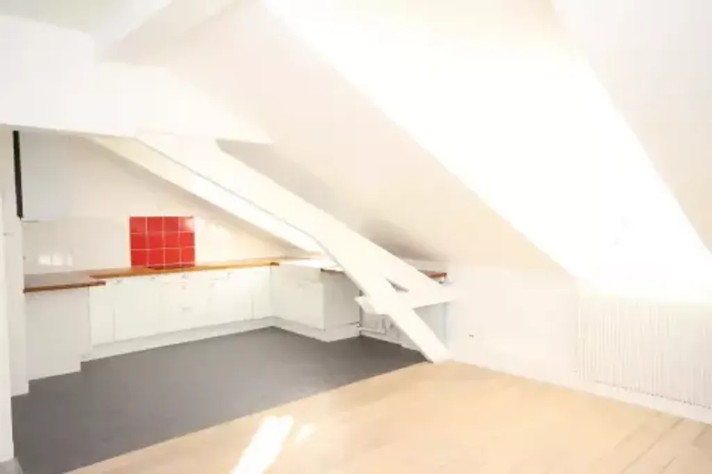 Achat appartement à vendre 4 pièces 89 m² - La Garenne-Colombes