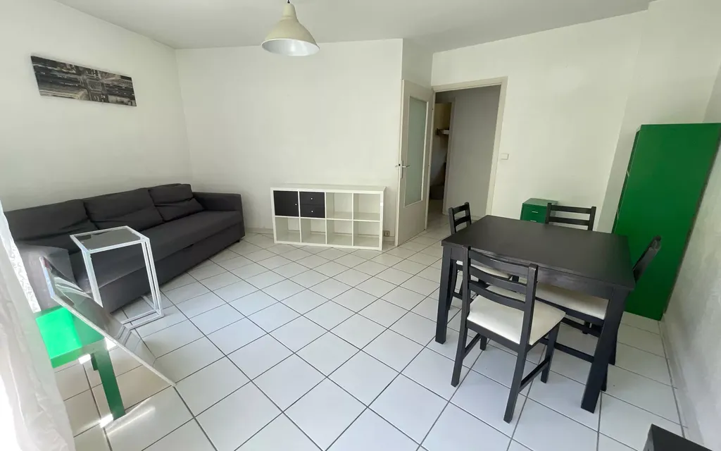 Achat appartement à vendre 2 pièces 51 m² - Grenoble