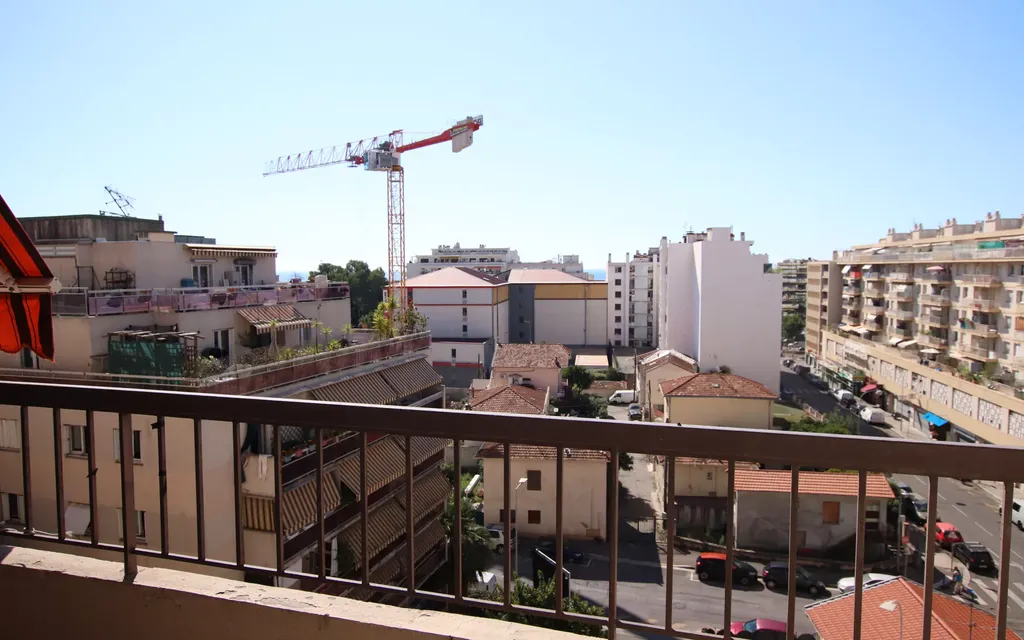 Achat appartement à vendre 3 pièces 73 m² - Nice