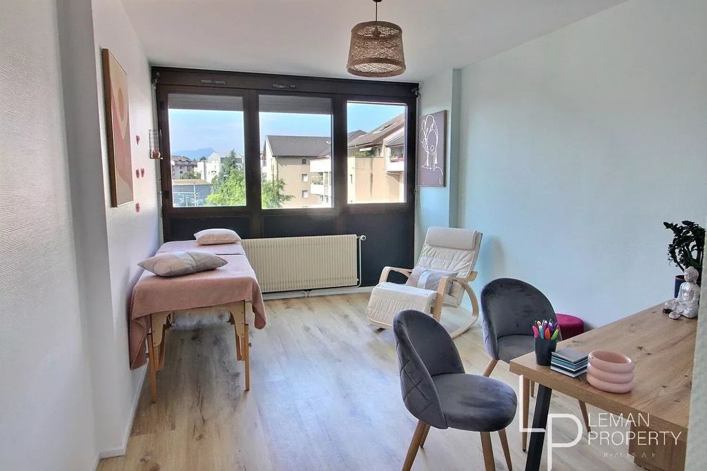 Achat appartement à vendre 4 pièces 88 m² - Thonon-les-Bains