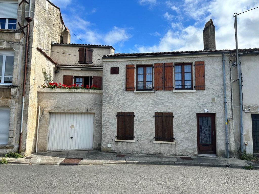 Achat maison à vendre 3 chambres 102 m² - Angoulême