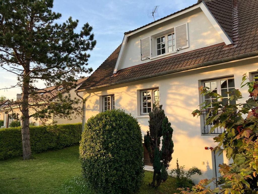 Achat maison à vendre 6 chambres 173 m² - Reims