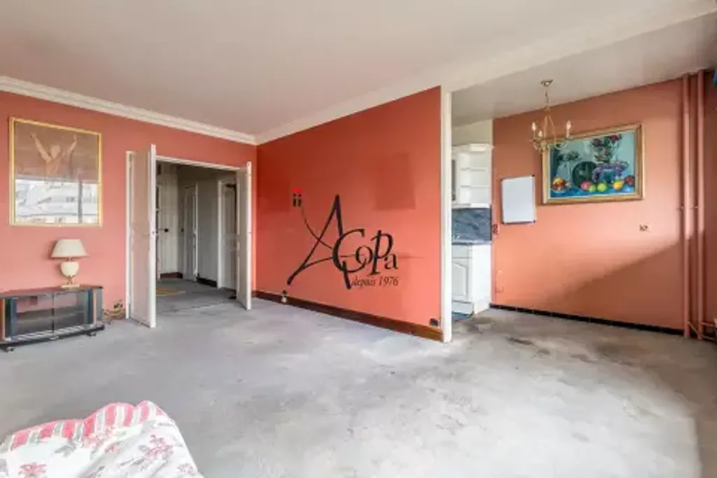 Achat appartement à vendre 2 pièces 56 m² - Paris 19ème arrondissement