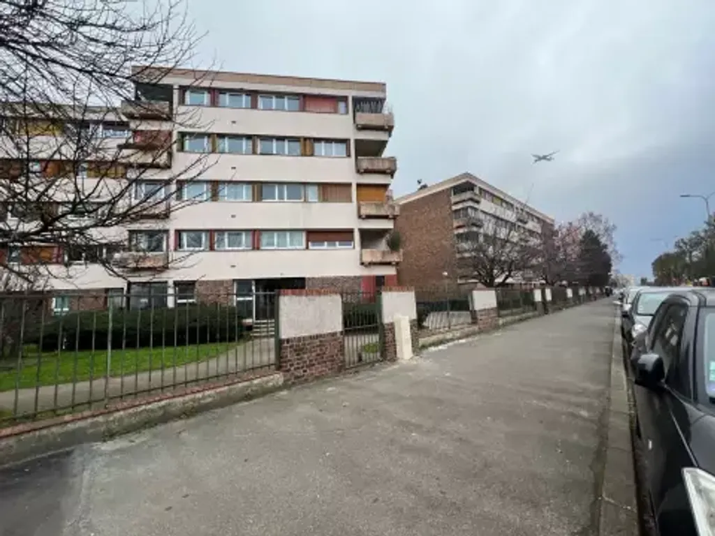 Achat appartement à vendre 4 pièces 88 m² - Villeneuve-Saint-Georges