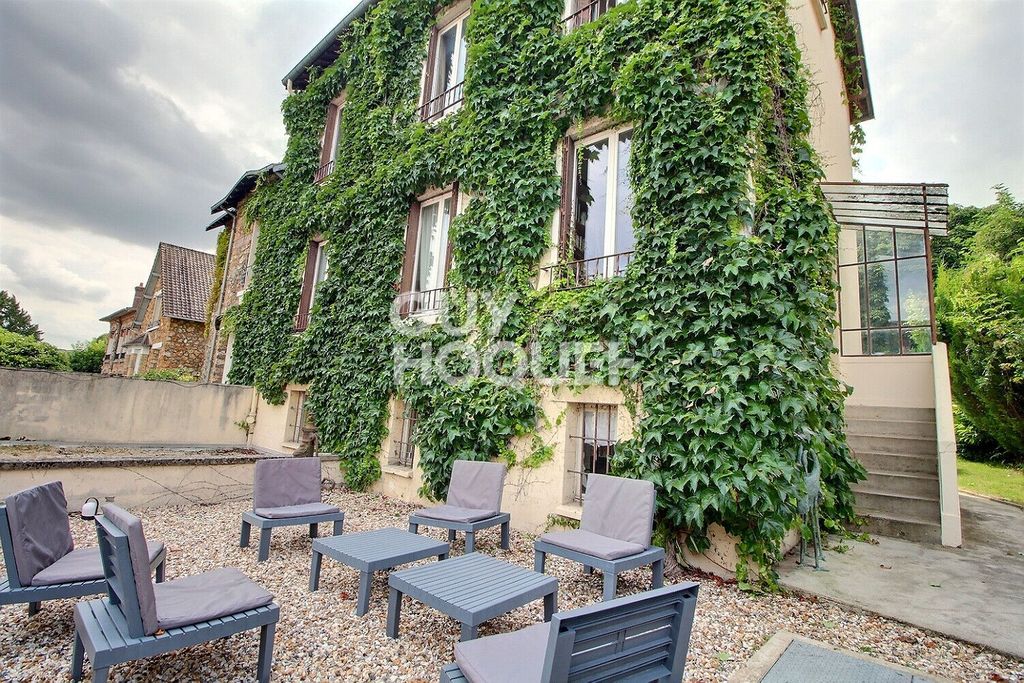 Achat maison à vendre 7 chambres 185 m² - Chaville