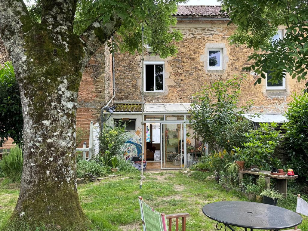 Achat maison à vendre 3 chambres 101 m² - Cussac