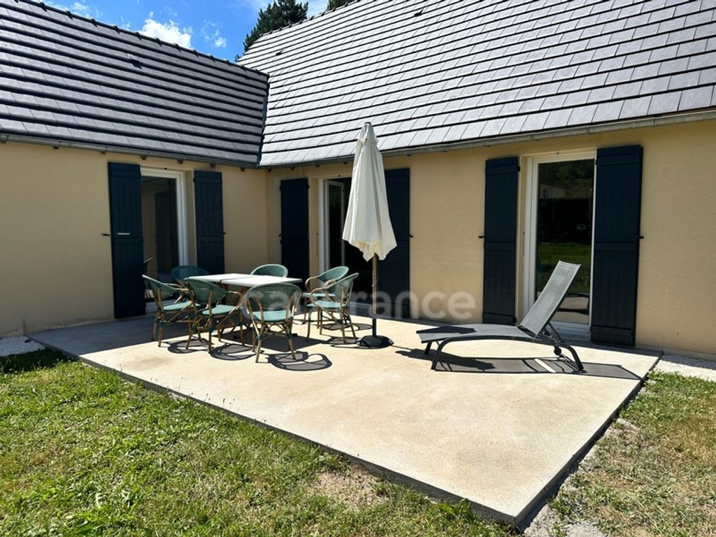 Achat maison à vendre 3 chambres 125 m² - Fleury-la-Vallée