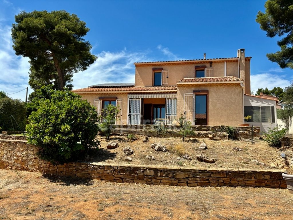 Achat maison à vendre 5 chambres 176 m² - La Ciotat