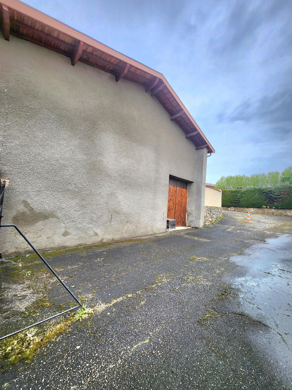 Achat maison à vendre 4 chambres 120 m² - Saint-Laurent-d'Agny