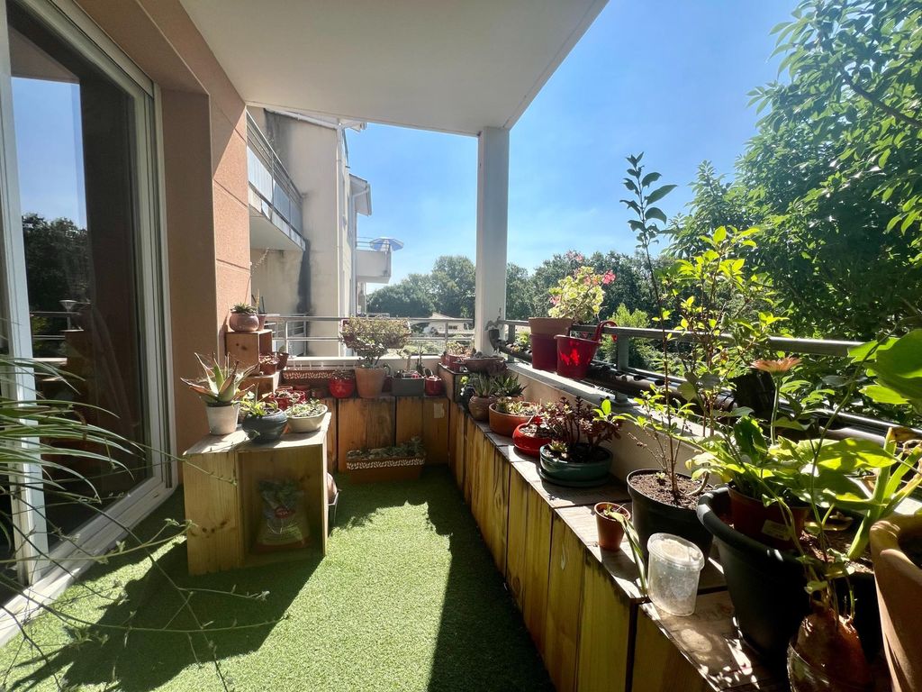 Achat appartement à vendre 3 pièces 67 m² - Saint-Caprais-de-Bordeaux