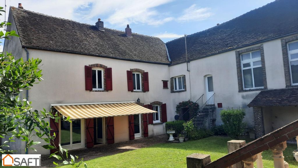 Achat maison à vendre 5 chambres 200 m² - Saint-Aubin-sur-Yonne