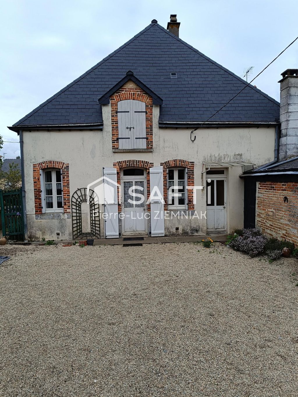 Achat maison à vendre 3 chambres 87 m² - Arquenay