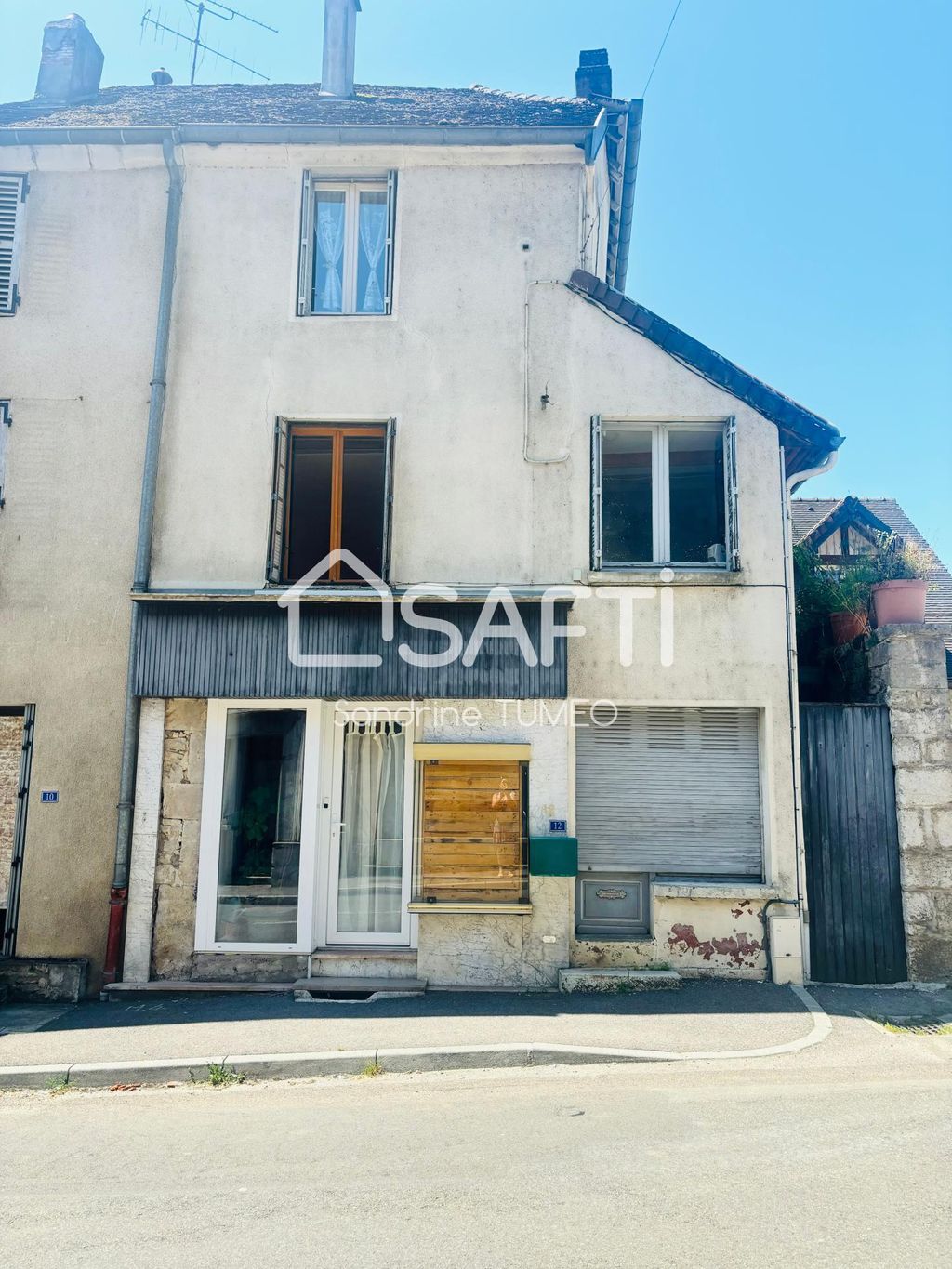 Achat maison à vendre 2 chambres 114 m² - Sellières