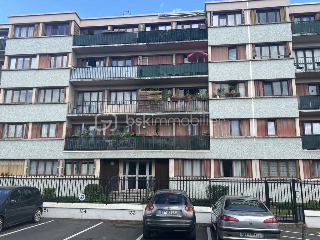 Achat appartement à vendre 4 pièces 74 m² - Neuilly-sur-Marne