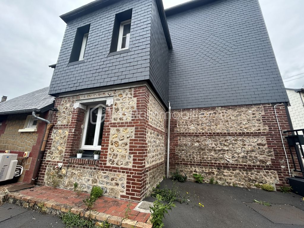 Achat maison à vendre 8 chambres 210 m² - Beuzeville