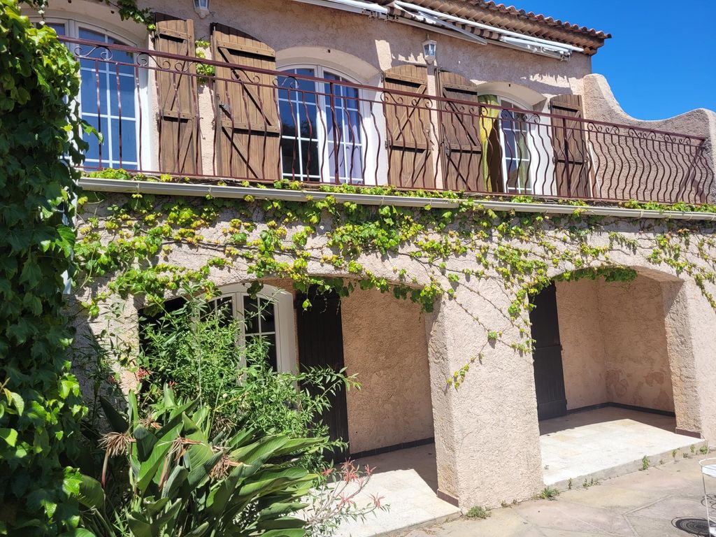 Achat maison à vendre 6 chambres 175 m² - La Seyne-sur-Mer