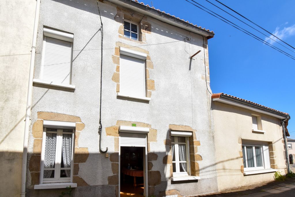 Achat maison à vendre 4 chambres 104 m² - Bressuire