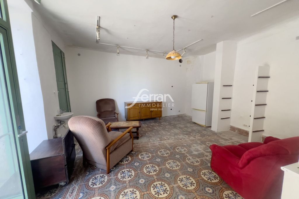 Achat maison à vendre 2 chambres 120 m² - Entrecasteaux