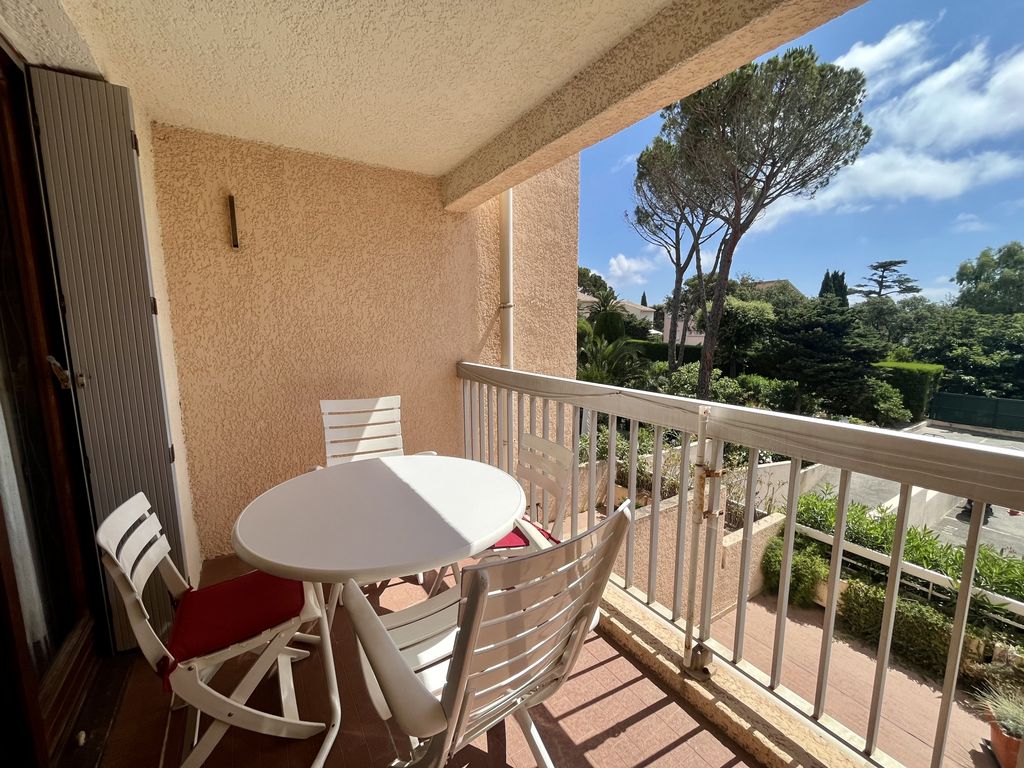 Achat appartement à vendre 2 pièces 37 m² - Fréjus