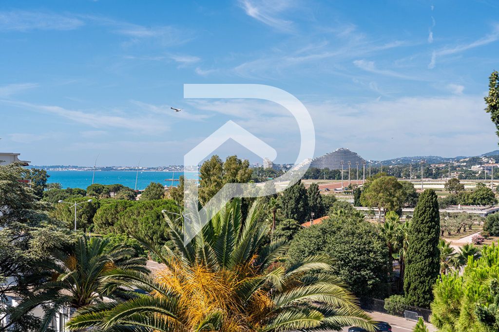 Achat appartement à vendre 3 pièces 64 m² - Cagnes-sur-Mer