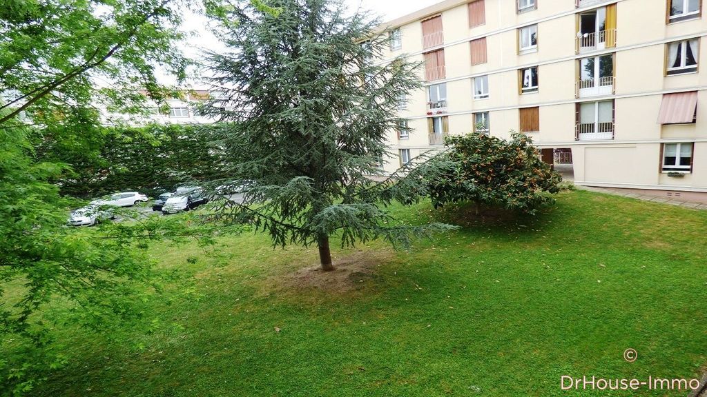 Achat appartement à vendre 5 pièces 82 m² - Champigny-sur-Marne