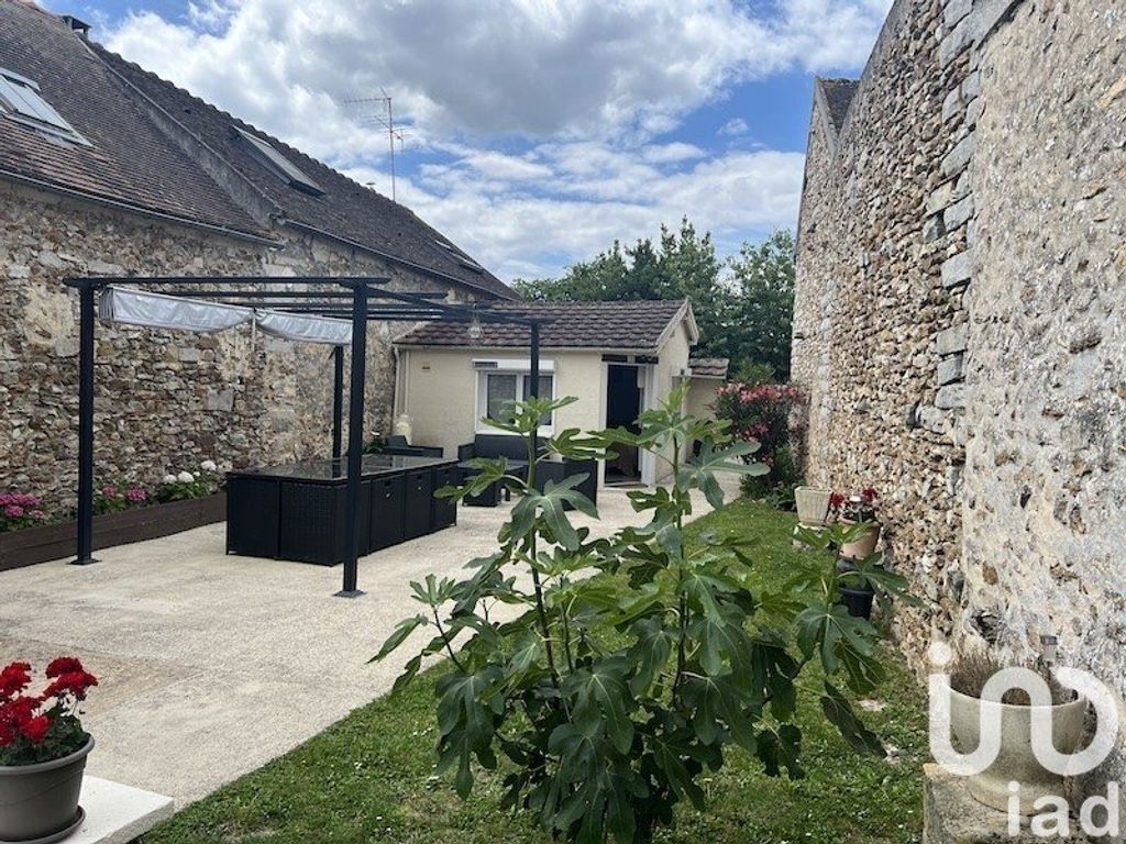 Achat maison 3 chambre(s) - Le Châtelet-en-Brie