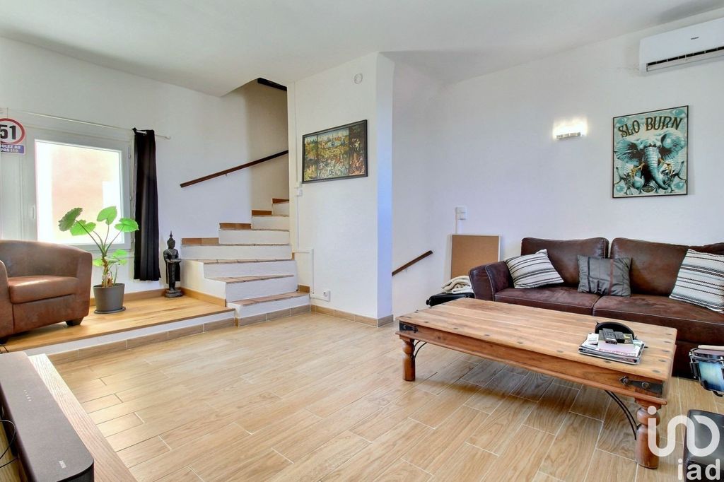 Achat maison à vendre 2 chambres 82 m² - Pourrières