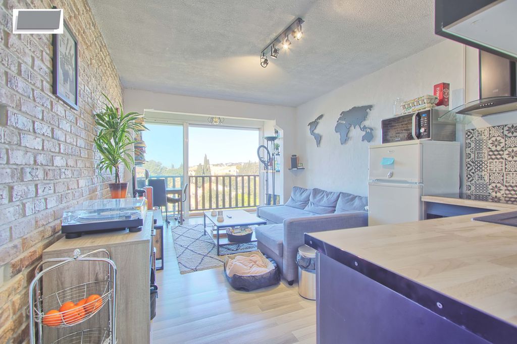 Achat appartement à vendre 2 pièces 33 m² - Sanary-sur-Mer