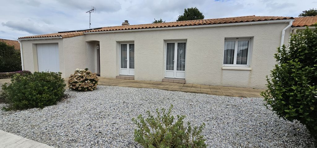 Achat maison à vendre 2 chambres 81 m² - Le Poiré-sur-Vie