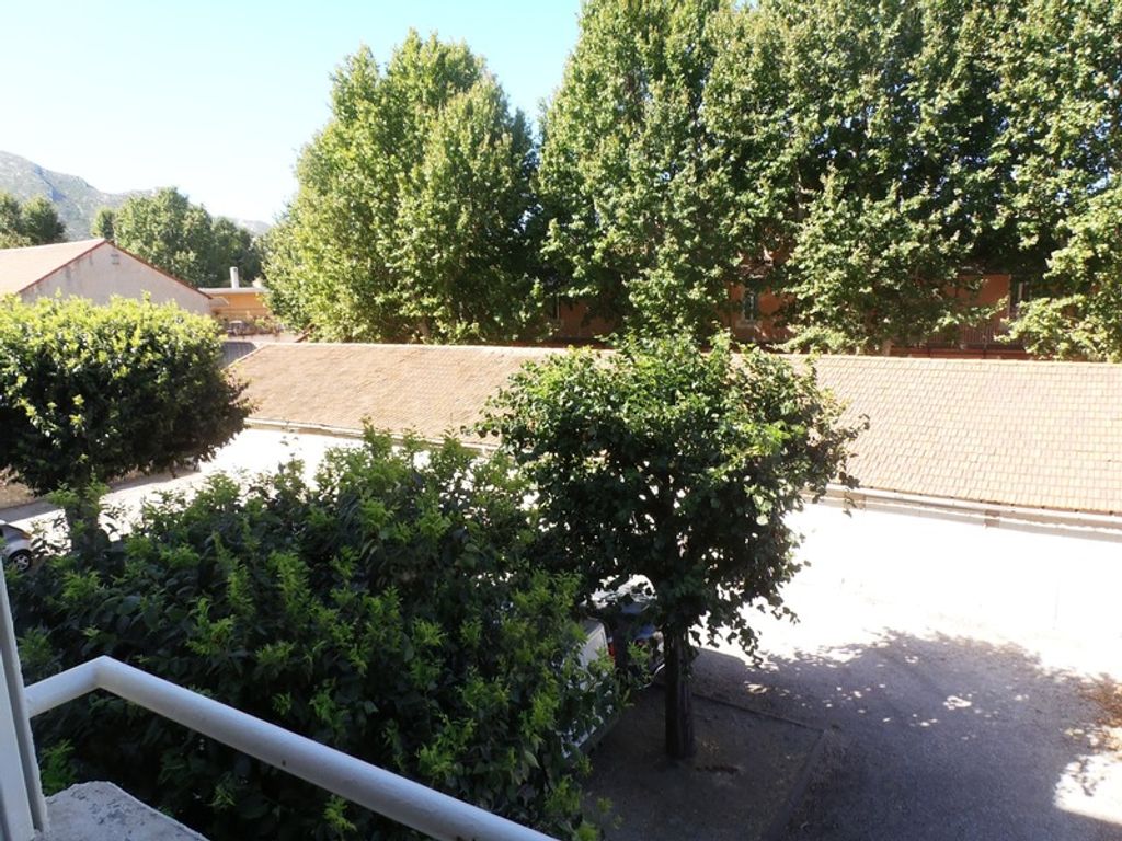 Achat appartement à vendre 3 pièces 70 m² - Marseille 10ème arrondissement