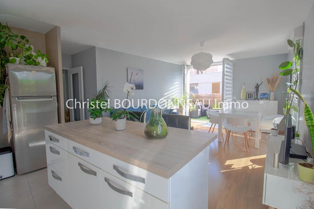 Achat appartement à vendre 3 pièces 63 m² - Montévrain