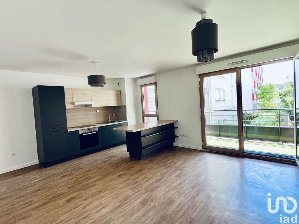 Achat appartement à vendre 3 pièces 67 m² - Aubervilliers