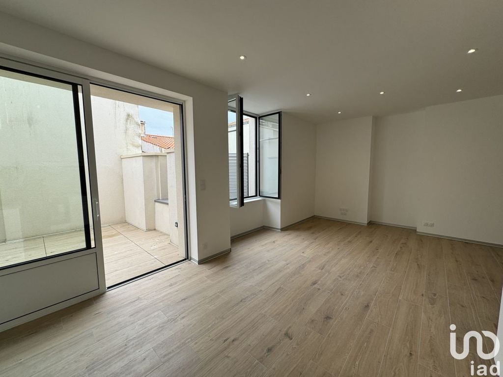 Achat appartement à vendre 4 pièces 98 m² - Les Sables-d'Olonne