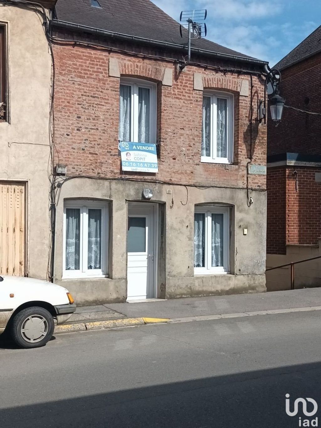 Achat maison à vendre 2 chambres 73 m² - Rozoy-sur-Serre