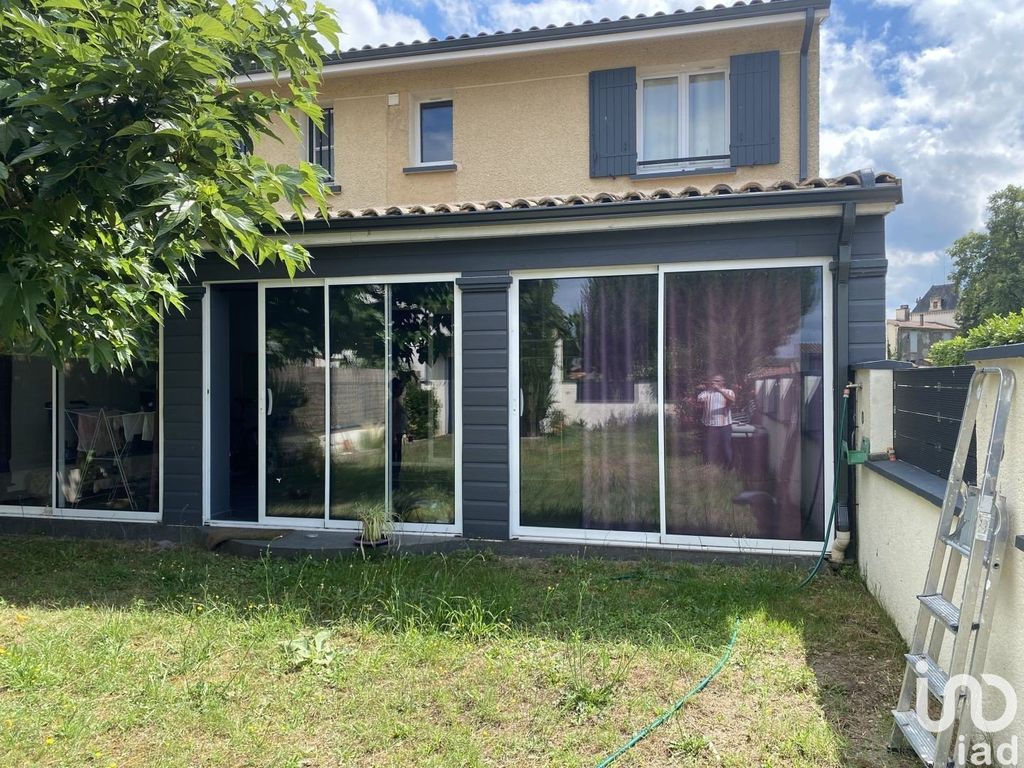 Achat maison à vendre 3 chambres 130 m² - Podensac